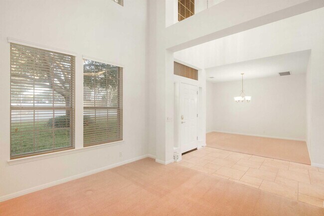 Building Photo - 2514 Crenshaw Dr