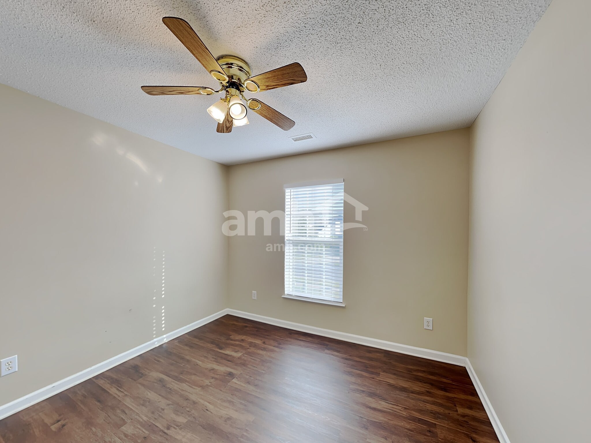 Building Photo - 1079 Chapel Creek Rd