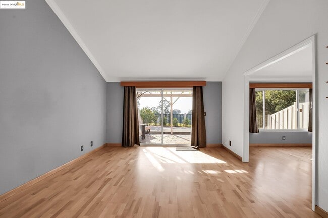 Building Photo - 21 Ironwood