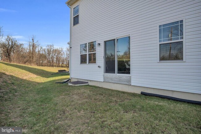 Building Photo - 26 Barnhart Cir