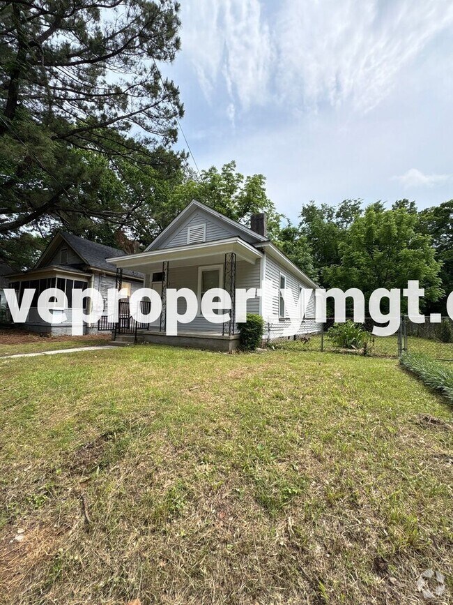 Building Photo - NEWLY RENOVATED HOME!
