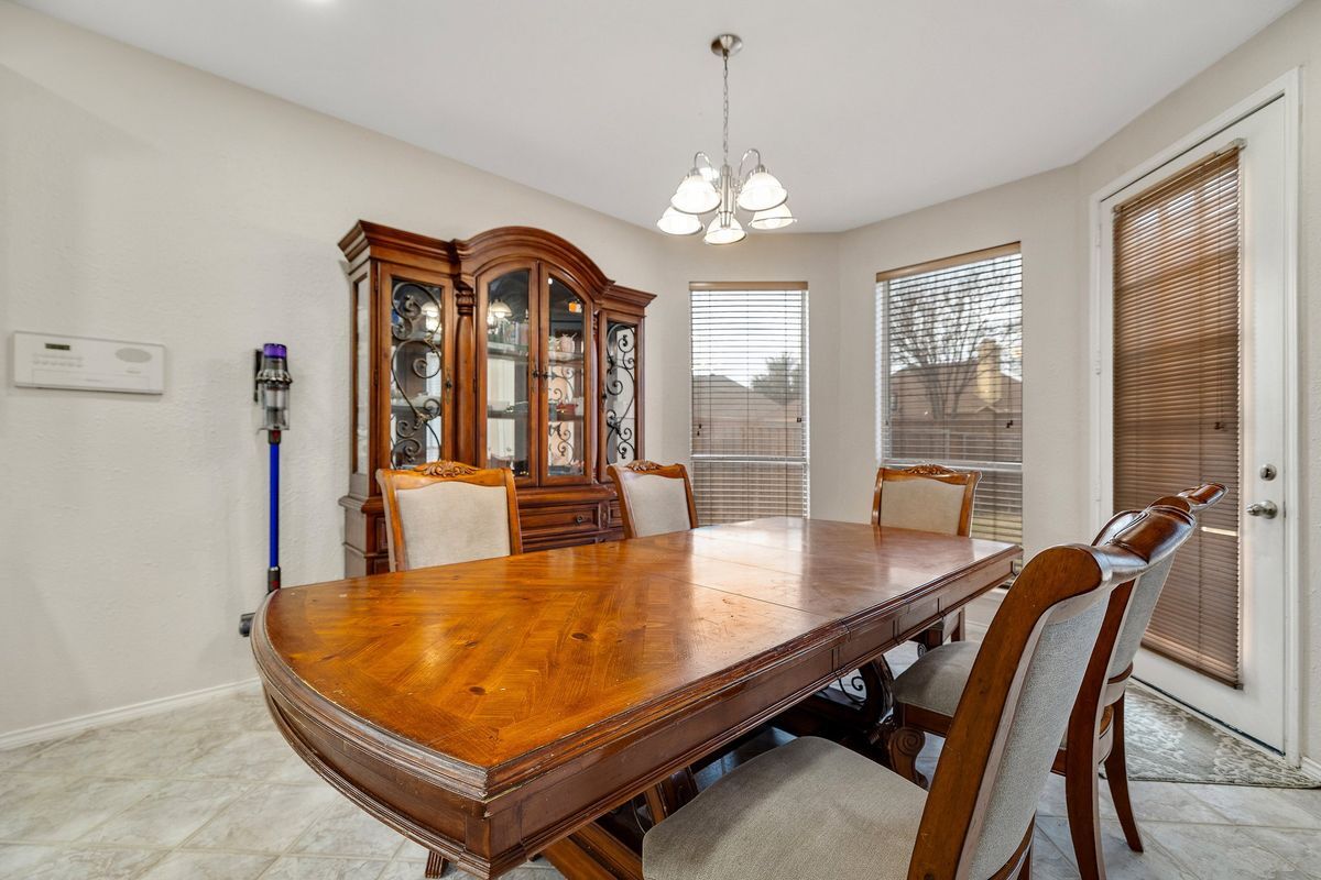 Building Photo - 3921 Harrison Ct