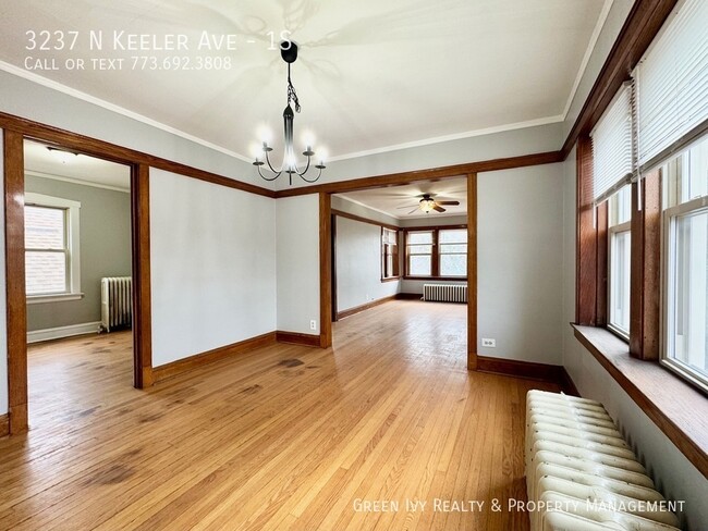 Primary Photo - Charming 2 bed 1 bath apartment in Kilbour...