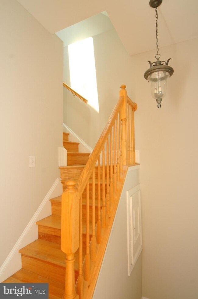 Building Photo - 706 S Bond St