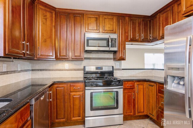 Building Photo - 34 Chimney Ct