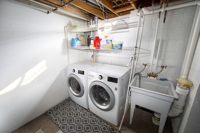 In-Unit Laundry - 1228 W Baldwin Ct