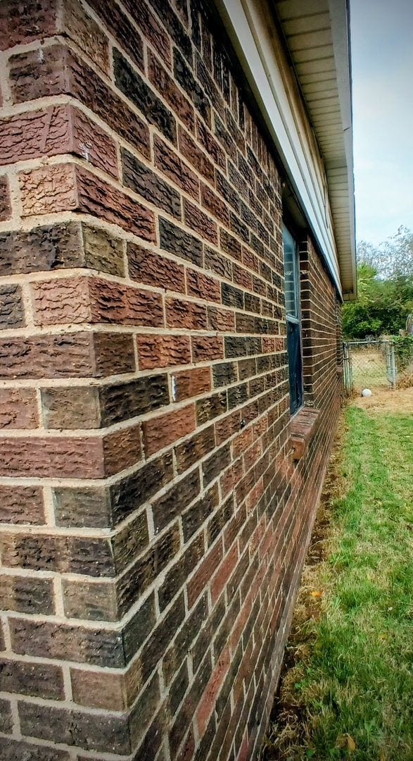 Building Photo - Epperly Heights School- FIRST FULL MONTH FREE, HAPPY HOLIDAYS!