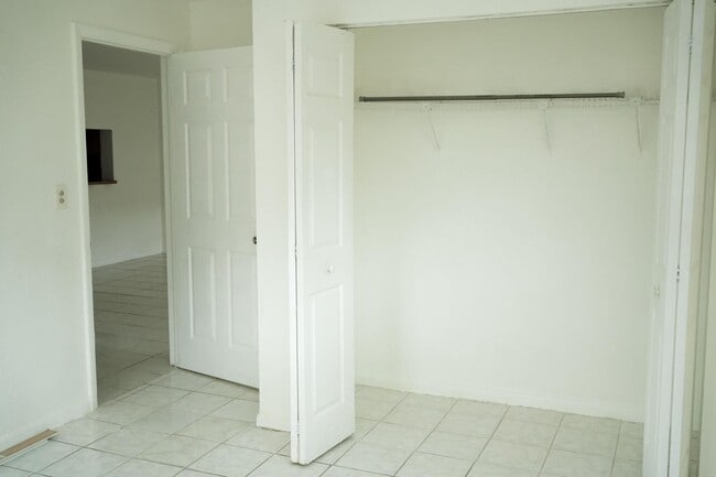 Building Photo - 1561 NE 109th St