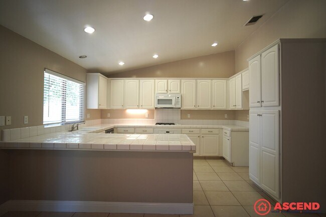 Building Photo - 12708 Beechfield Dr