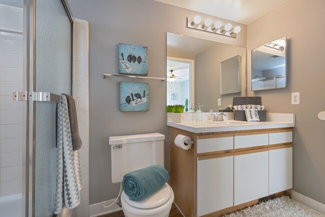 Building Photo - 24530 Sherwood Forest Dr