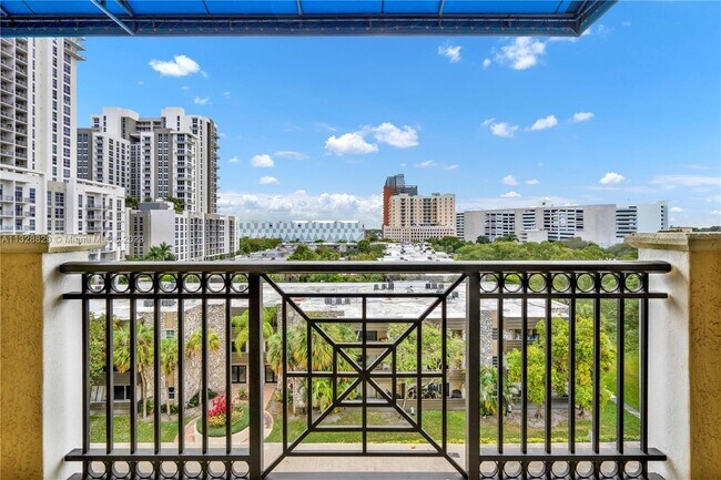 Building Photo - 8390 SW 72nd Ave