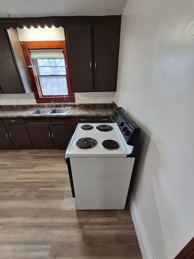 Building Photo - 62 S Gamble St