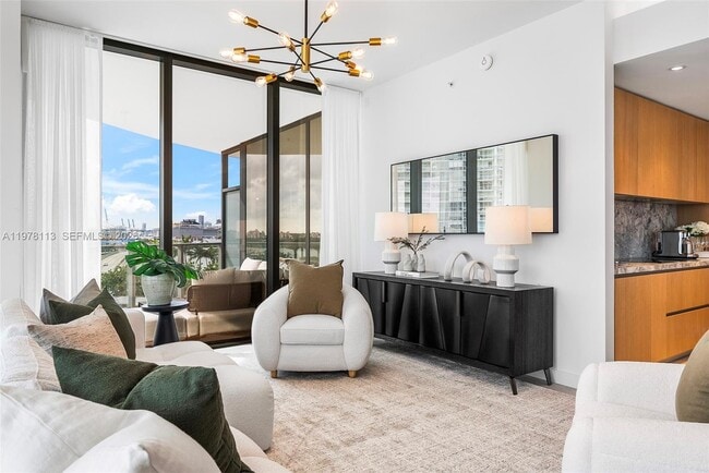 Building Photo - 500 Alton Rd