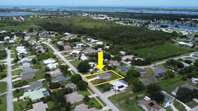 Building Photo - 107 Pelican Island Pl