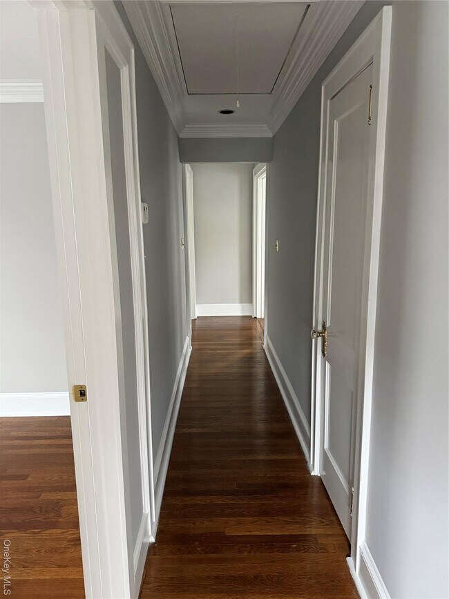 Building Photo - 1230 Hopewell Ave