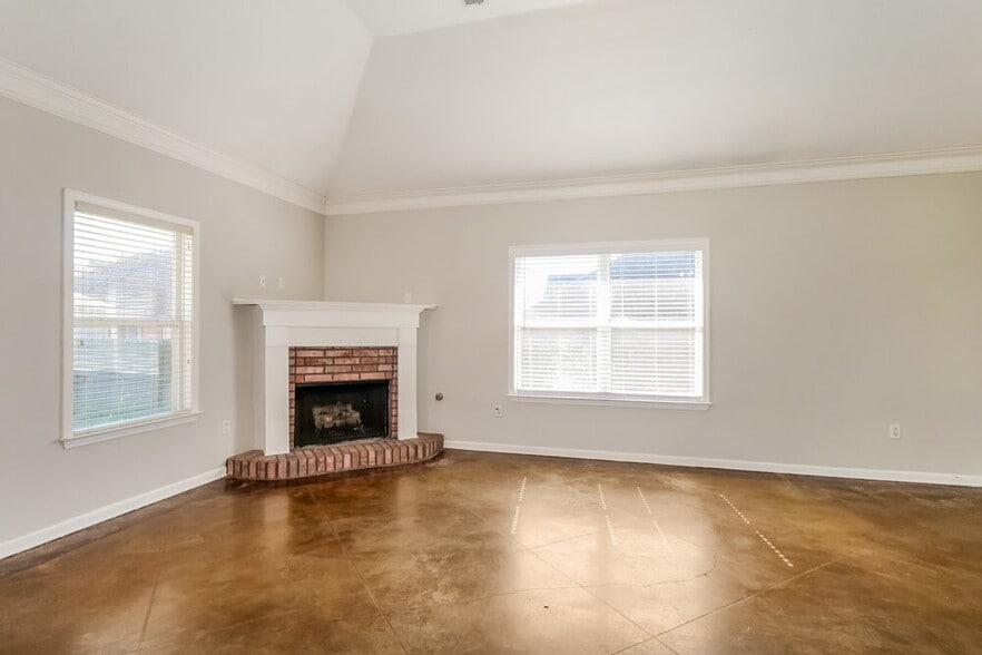 Building Photo - 7274 Busher Dr