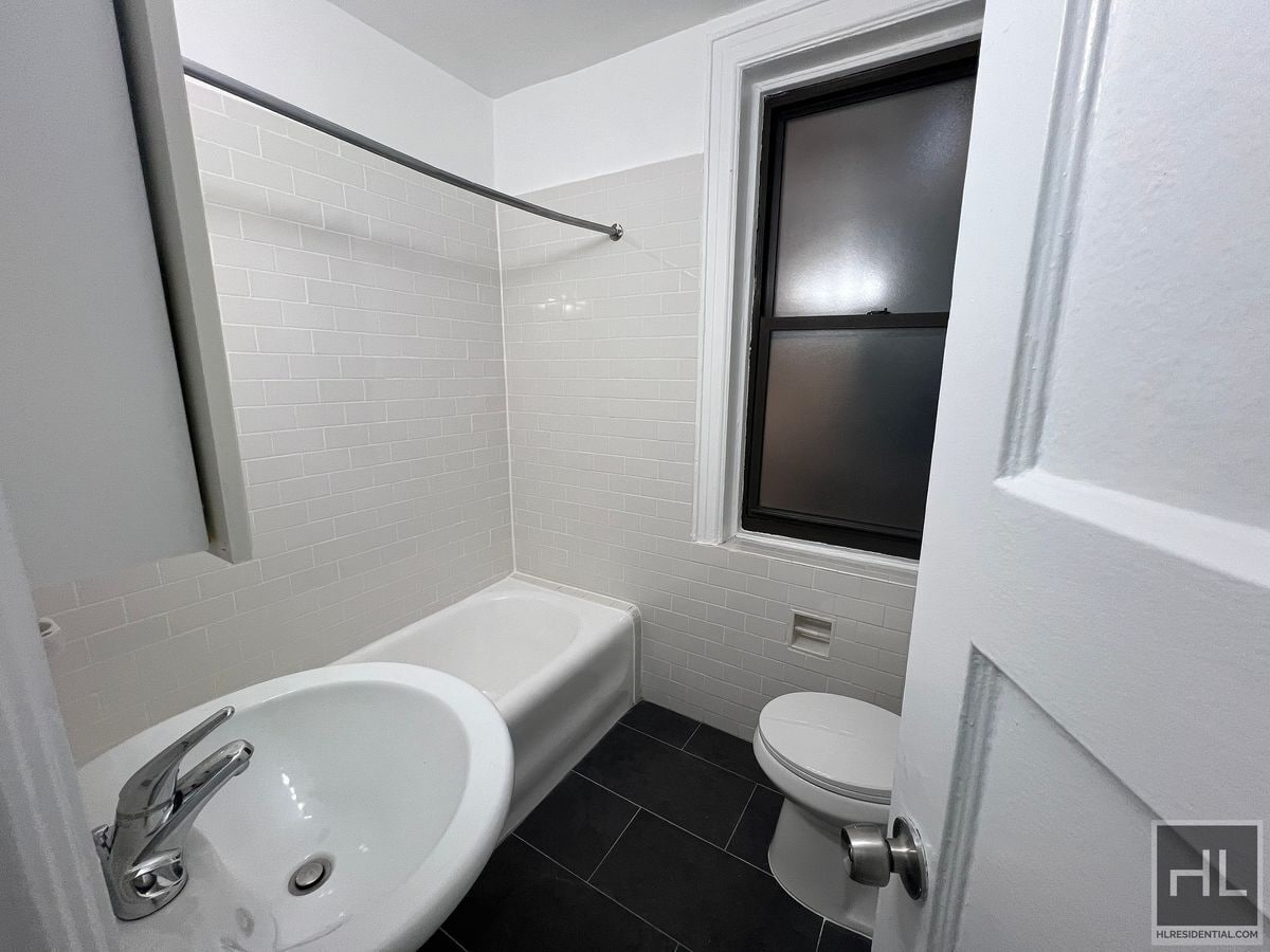 Building Photo - EAST 88 STREET