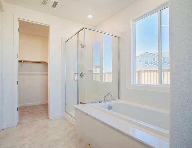 Building Photo - 5401 Spg Mountain Ln