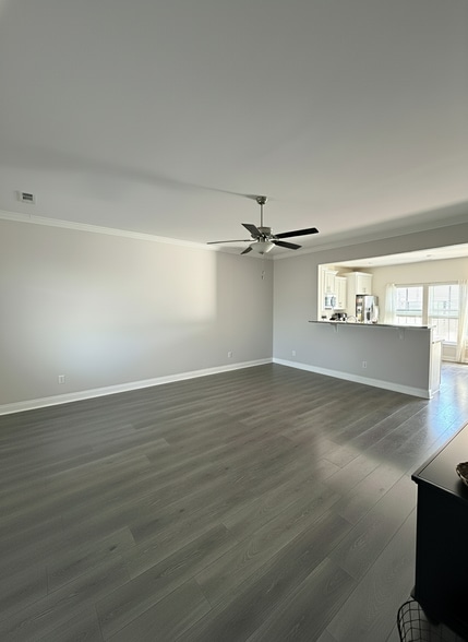 Building Photo - 1037 Milson Ln