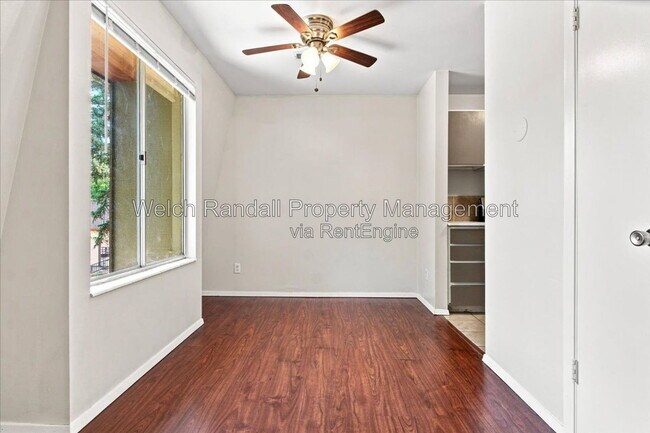 Building Photo - 5511 S Willow Ln