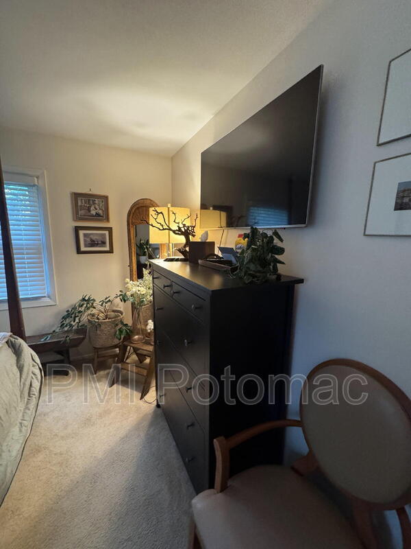 Building Photo - 12618 Kavanaugh Ln