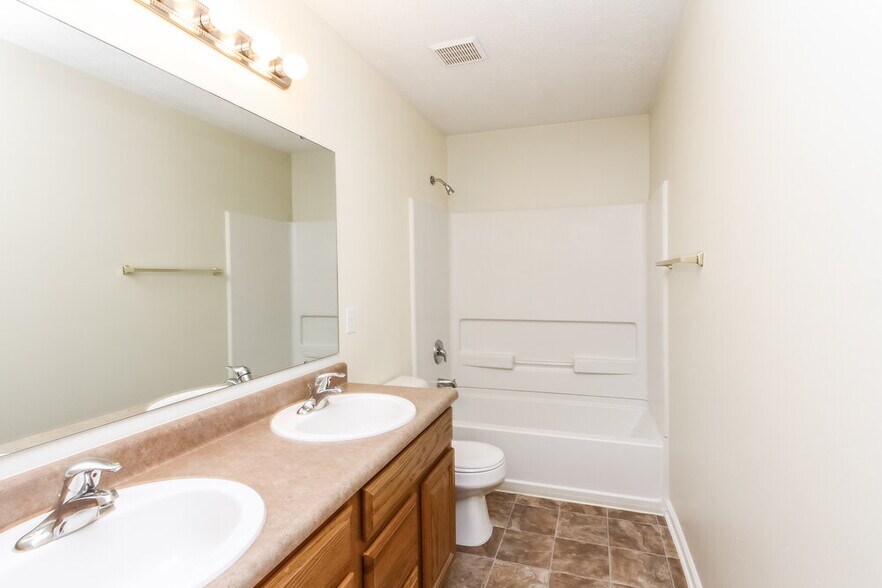 Building Photo - 12971 Quarterback Ln