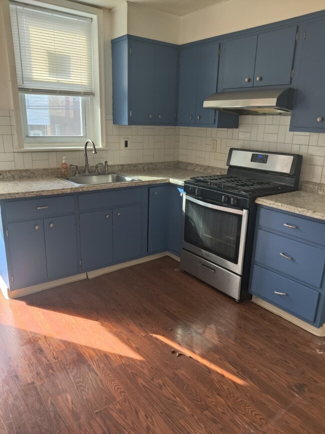 Building Photo - 6139 Walker St