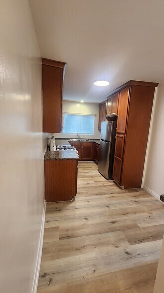 Building Photo - 14804 Dickens St