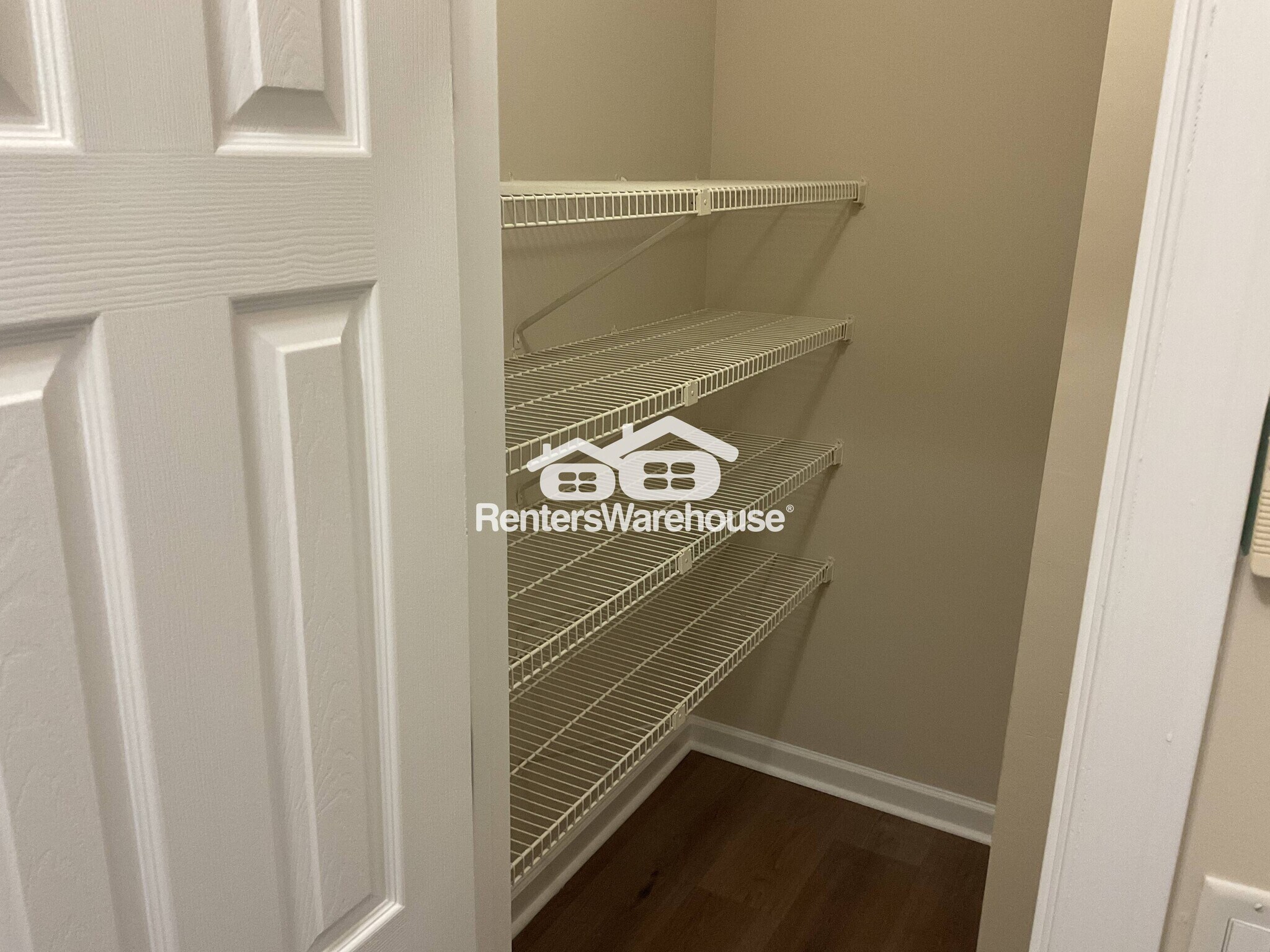 Building Photo - 215 Blue Spruce Cir