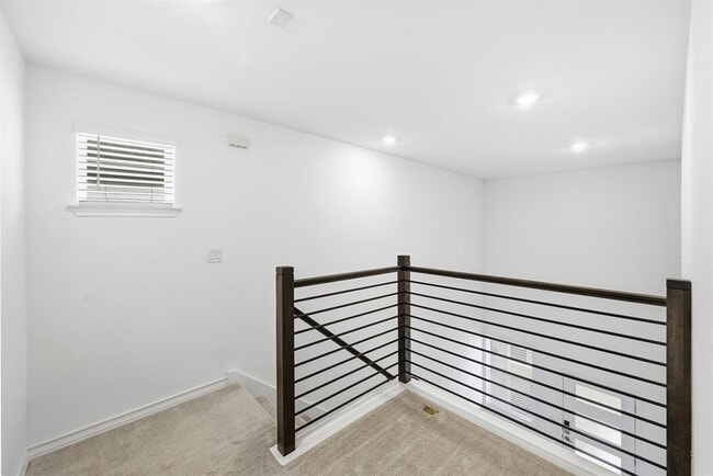 Building Photo - 2907 Tavern Dr