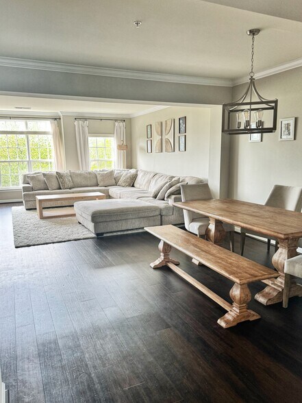 Living space and dining table - 22795 Settlers Trail Ter