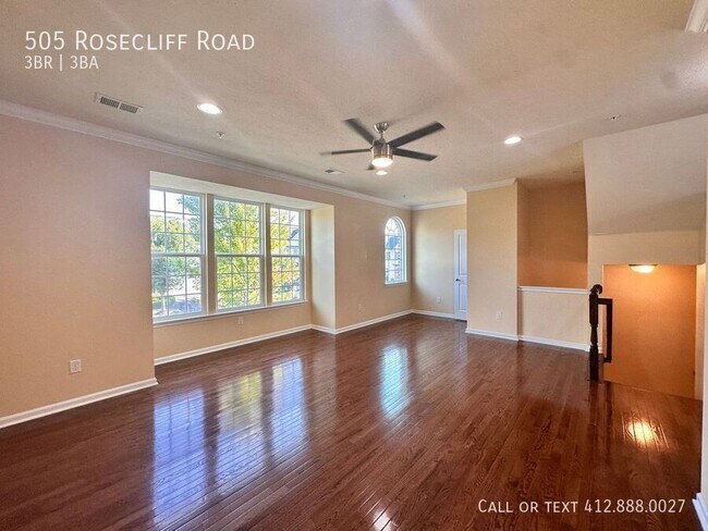 Building Photo - 505 Rosecliff Rd
