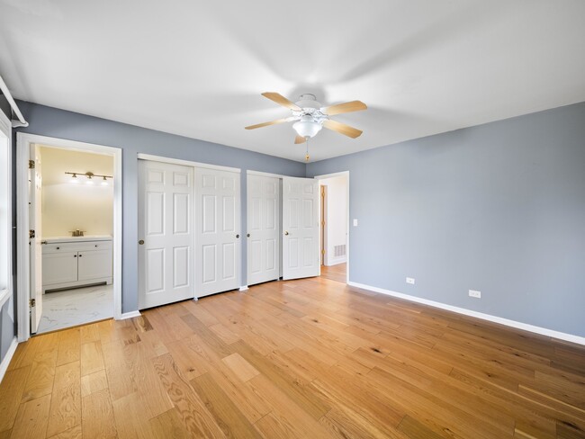 Building Photo - 97 E Harbor Dr