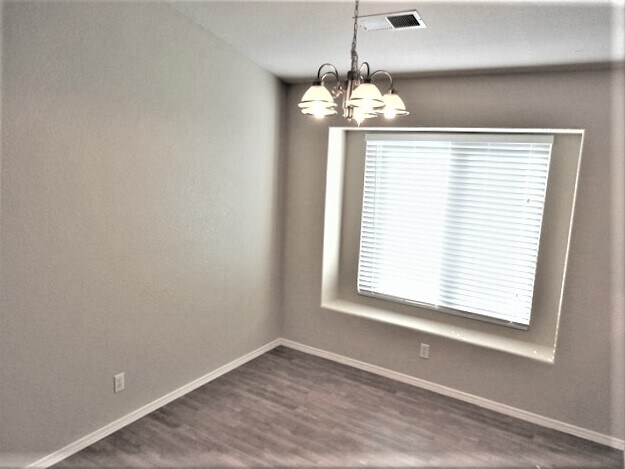 Building Photo - 736 Autumn Meadows Dr