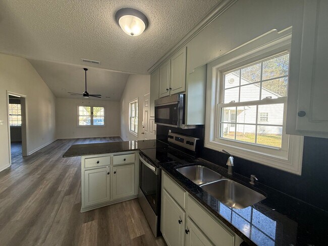 Building Photo - 3508 Pear Tree Ct NW