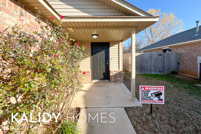 Building Photo - 7802 Bennie Terrace