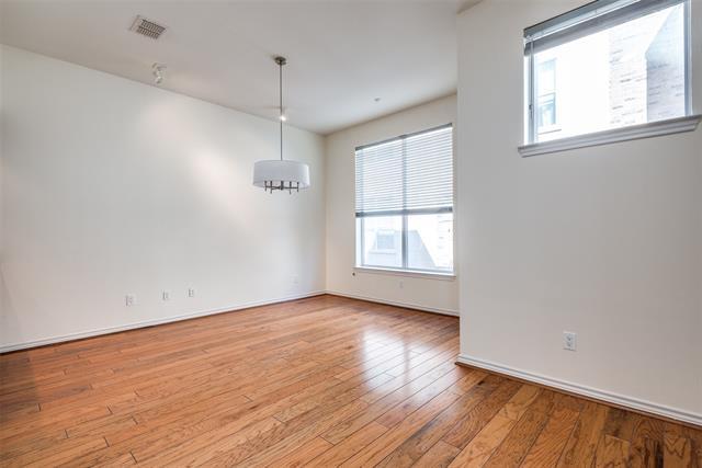 Building Photo - 4225 McKinney Ave