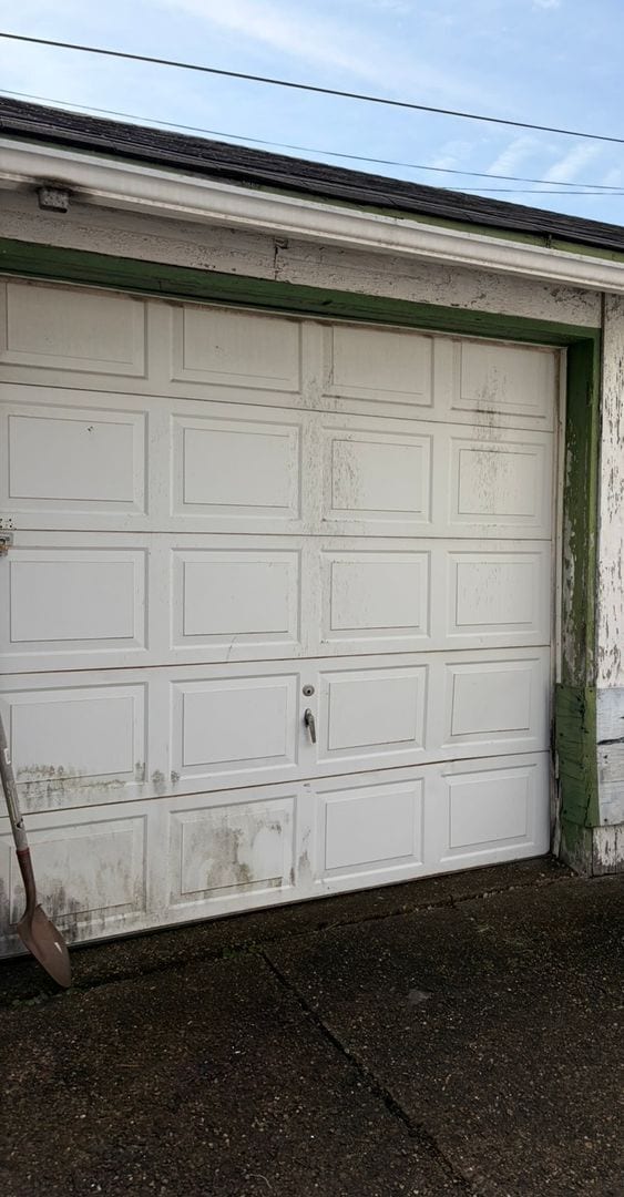 Building Photo - 1652 Roosevelt Ave