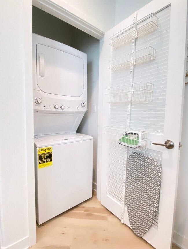 Building Photo - 29373 Laredo Cir