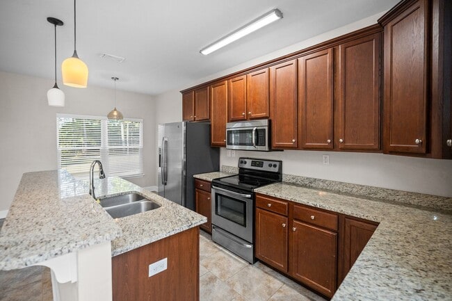 Building Photo - 24379 Sailfish Ln