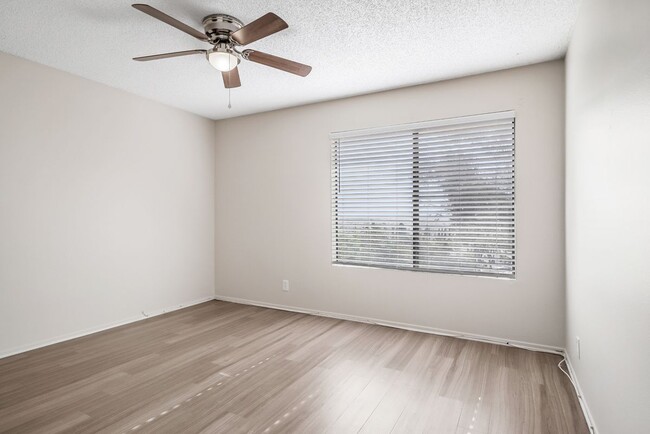 Building Photo - 401 Arundell Cir