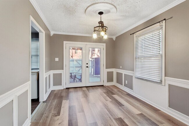 Building Photo - End-Unit 3BR Townhome Courthouse Green Near Fort Eustis