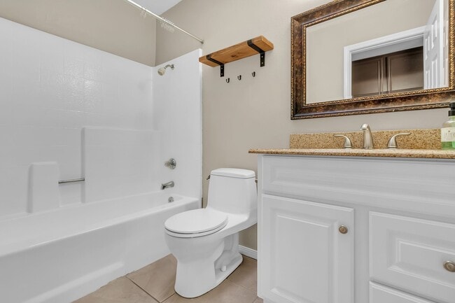 Building Photo - 244 White Oak Rd