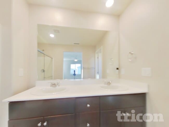 Building Photo - 904 Convair Ct