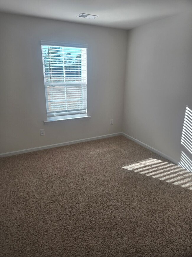 Building Photo - New Construction in Brightwood Farms!