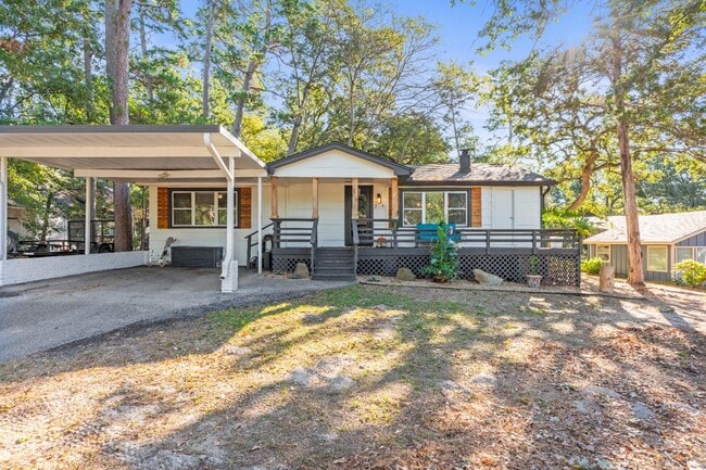 Building Photo - 319 Hideaway Lane Central