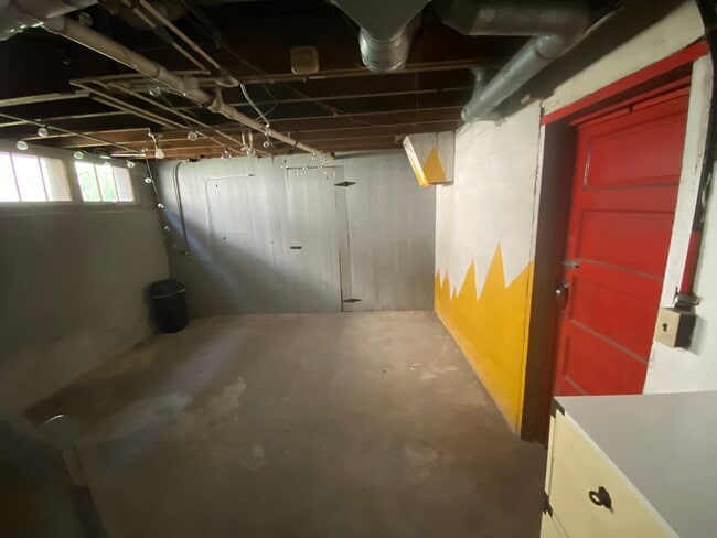 basement - 1033 Ackerman Ave