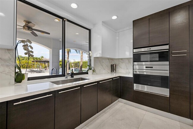 Building Photo - 10101 SW 58th St