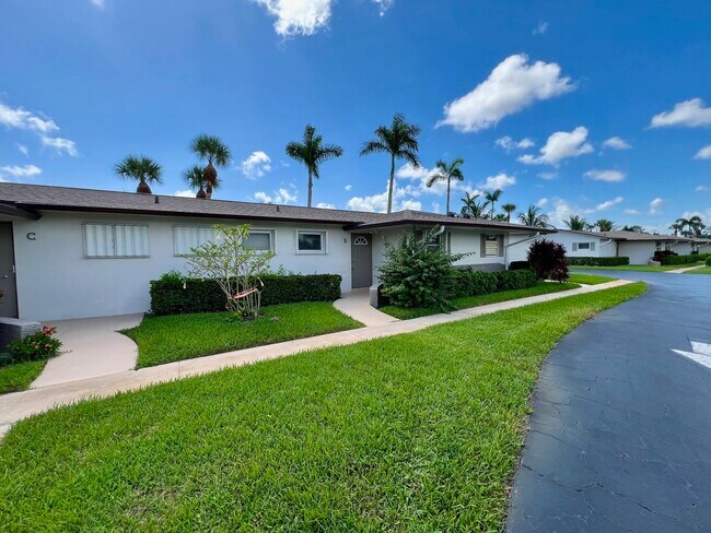 Building Photo - 2805 Crosley Dr E