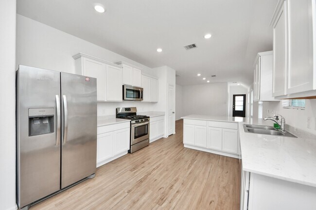 Building Photo - 6233 Arcadia Sound Ln
